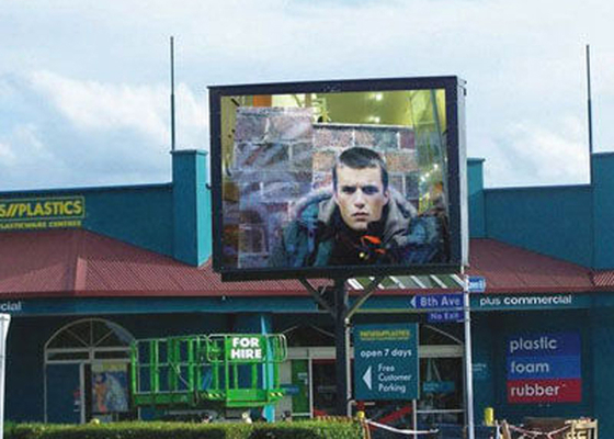 Giant Full Color Led Digital Screen Display Boards for Information Publicity